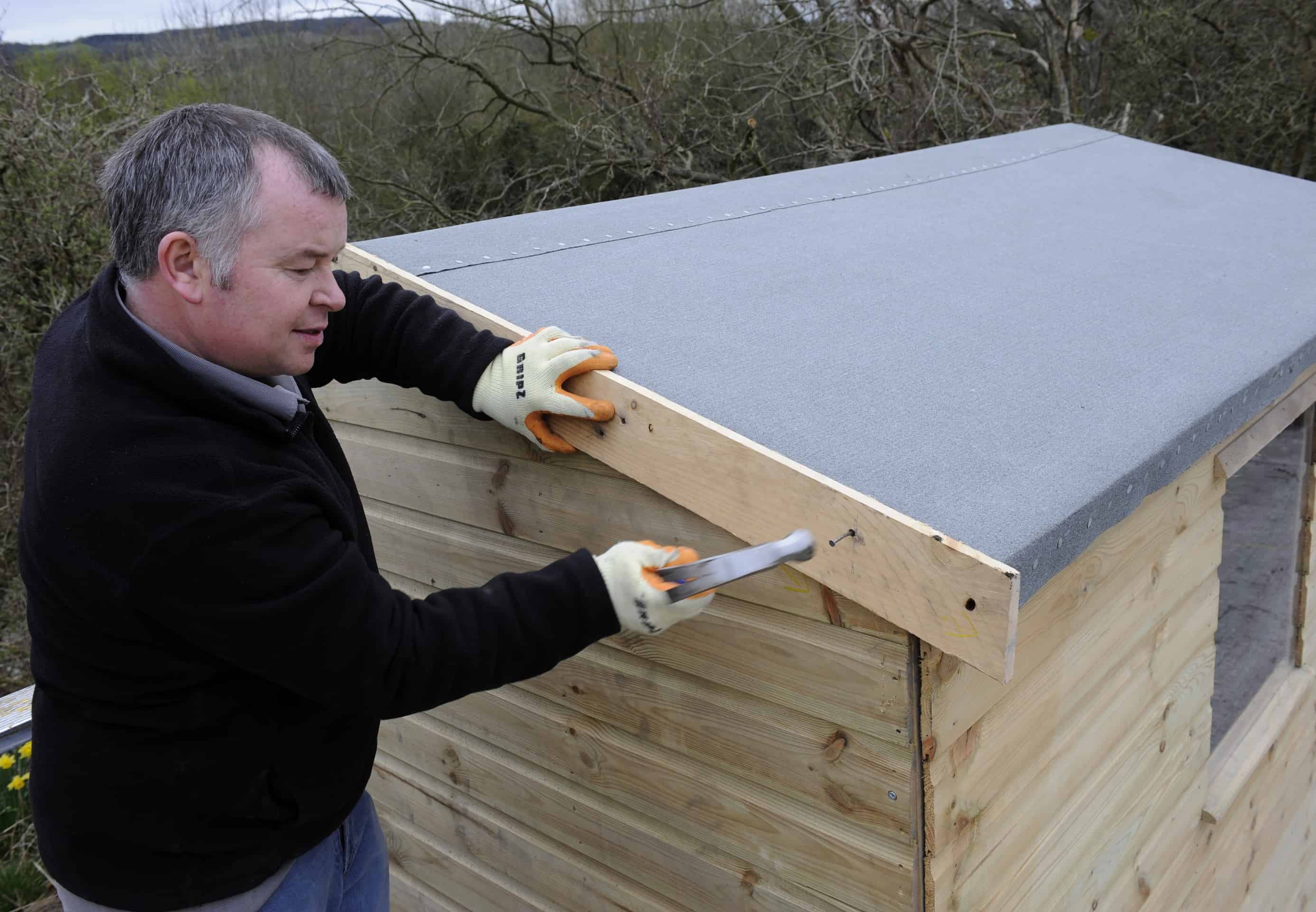 How to reroof a shed - shed roofing felt gudie from IKO